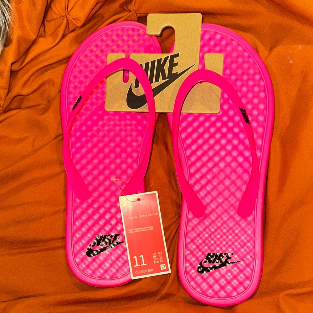 Nike Vivid Pink Sandals
